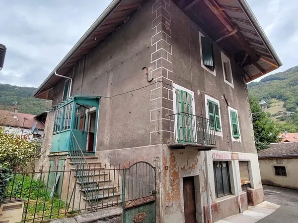Maison 8 pièces 215 m²