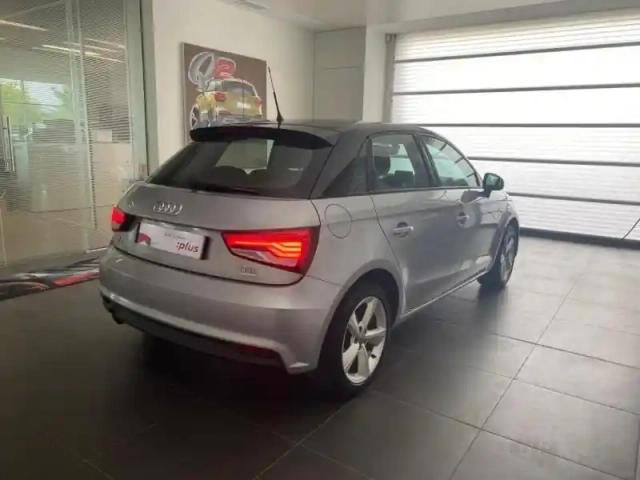 Audi A1 sportback 1.0 tfsi 95ch ultra metropolitan s tronic 7 — photo 7
