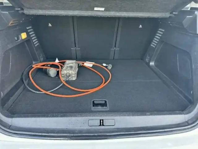Citroën C5 Aircross hybrid 225ch feel e-eat8 — photo 21