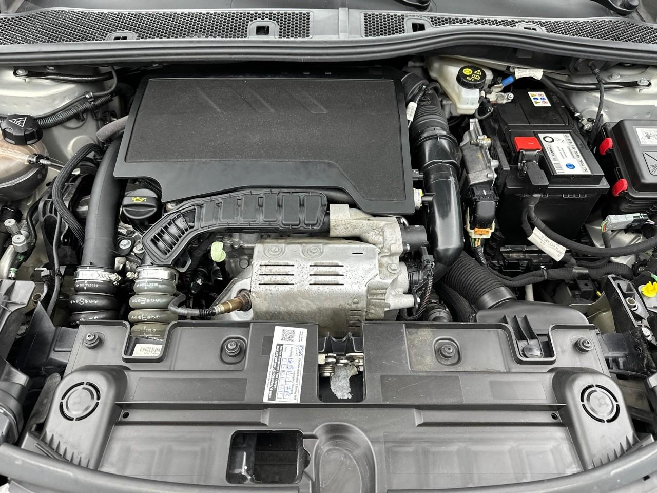 Ds Ds 3 crossback puretech 130 eat8 grand chic — photo 15