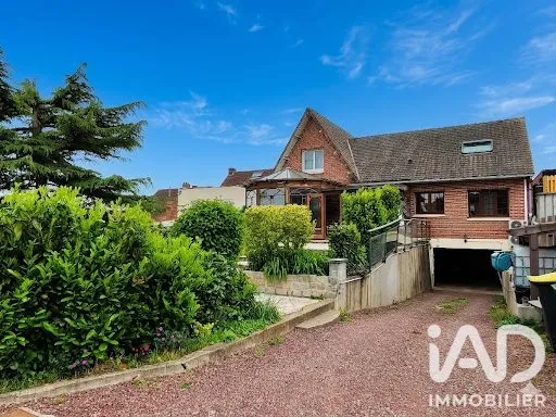 Maison 8 pièces 180 m²