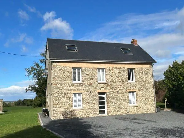 Maison en pierre 150 m2