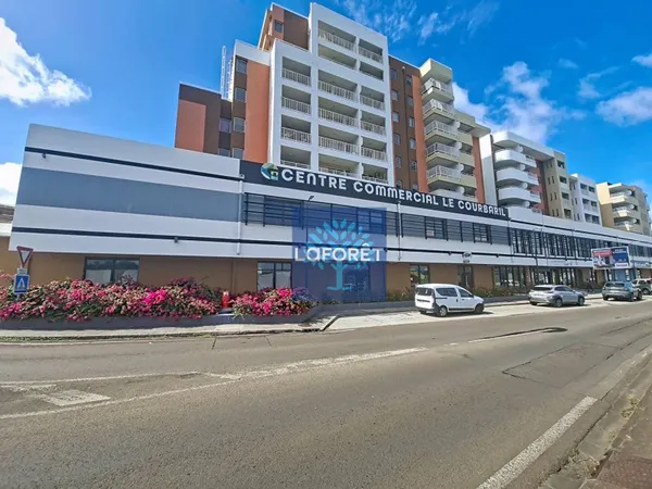 Local commercial 209 m²