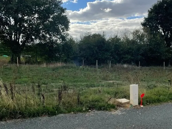 Terrain 656 m² Chinon