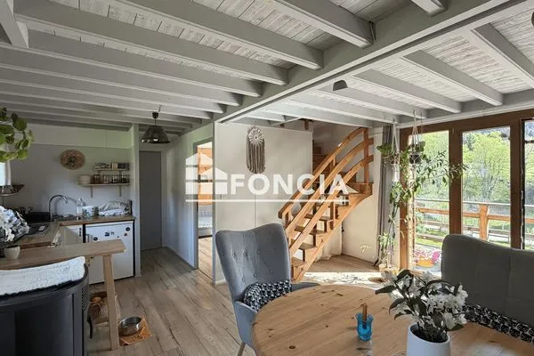 Maison 4 pièces 77 m²