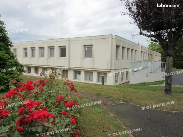 Bureaux 446 m²