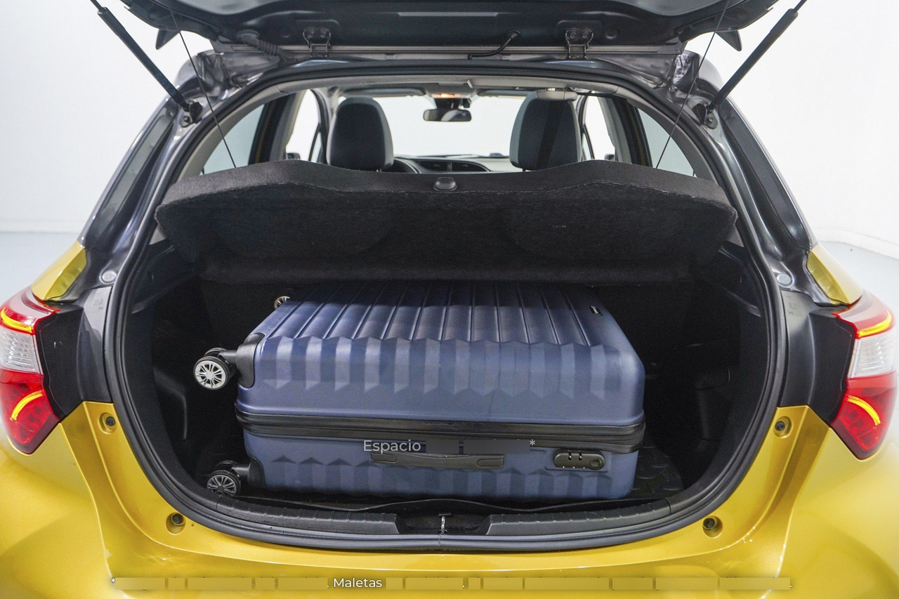 Toyota Yaris 3 — photo 15
