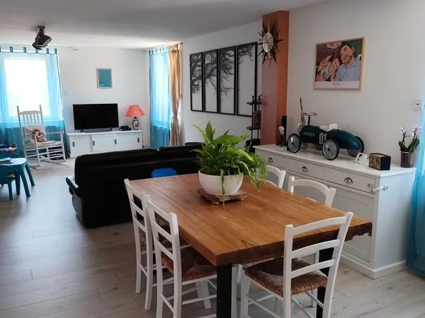 Grand 96 m² - 3 chambres + parking + cave - 1er étage - 119 000