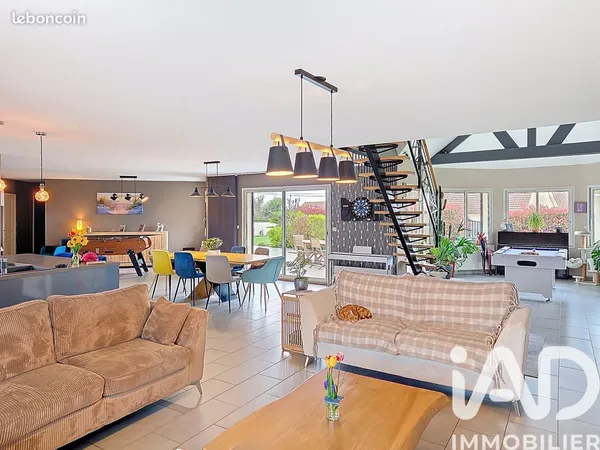 Maison familiale 12 pièces 310 m²