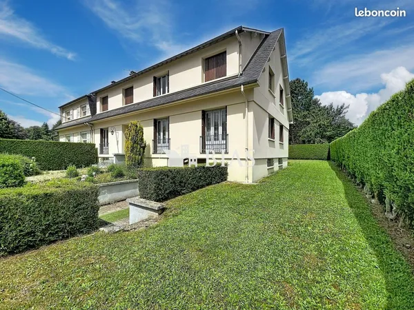 Maison 9 pièces 250 m²