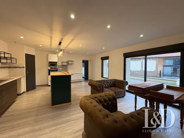 Maison 12 pièces 255 m²
