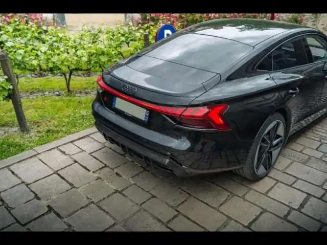 Audi E-Tron rs  gt 598ch quattro — photo 26
