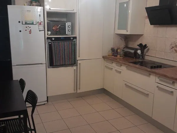 Chambre meublée en colocation