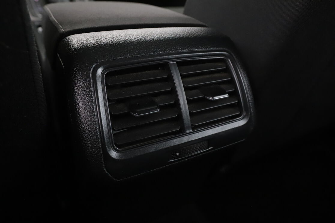 Volkswagen Golf VII 2.0 TDI BlueMotion Tech DSG6 — photo 13