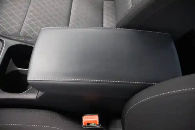 Mg Zs 1.5 l hybrid+ 197 ch — photo 20