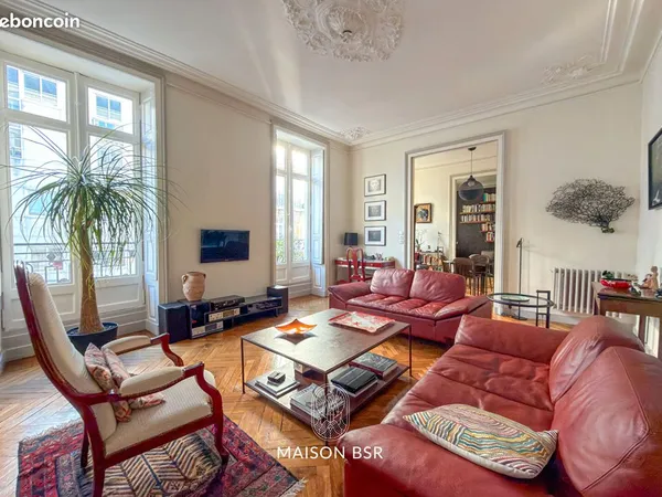 Appartement 5 pièces 154 m²