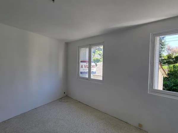 19000 TULLE - APPARTEMENT T3 AVEC TRAVAUX - 46,91 m²