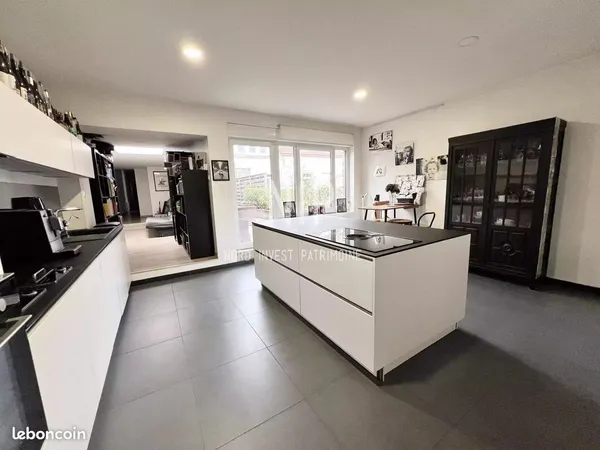 Appartement 375 m² Halluin