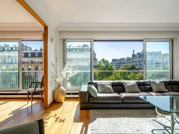 Appartement 6 pièces 170 m²