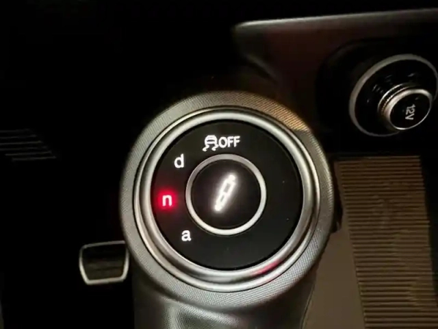 Alfa Romeo Tonale 1.3 ibrida plug-in 280ch veloce at6 e-q4 — photo 14