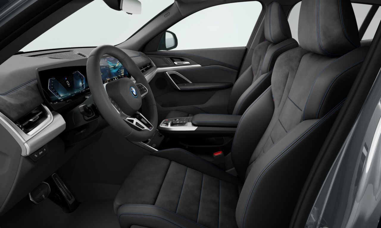 BMW iX2 eDrive20 204ch BVA — photo 4