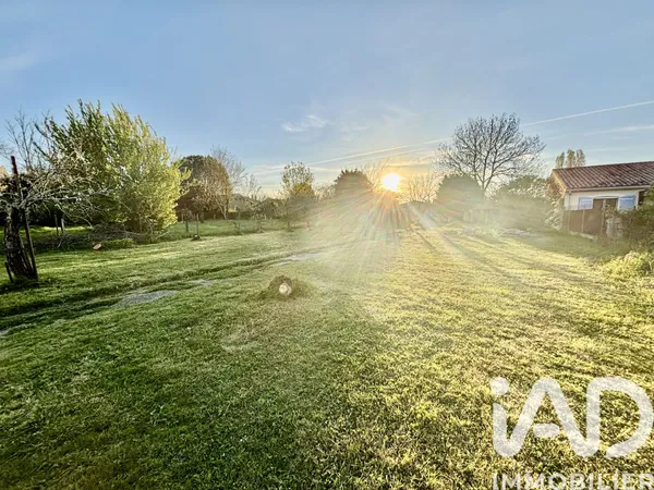 Terrain en individuel 826 m²