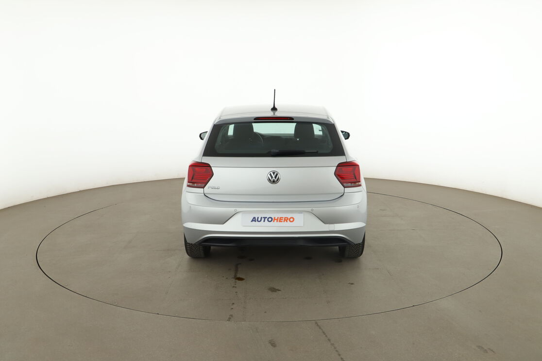 Volkswagen Polo 1.6 TDI Connect — photo 4