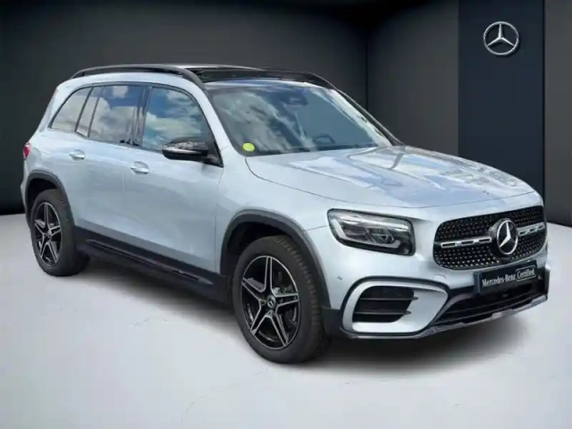 Mercedes Glb 200 d amg line — photo 27