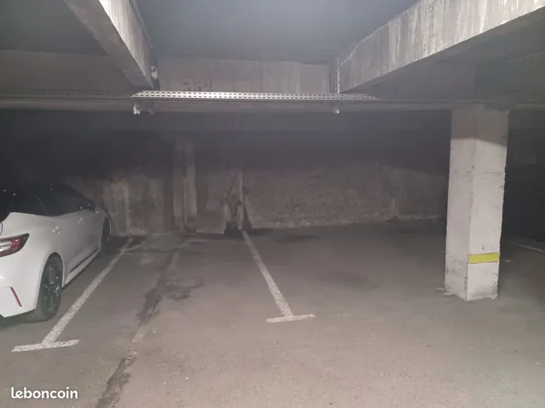 2 emplacements parkings dans résidence sécurisée