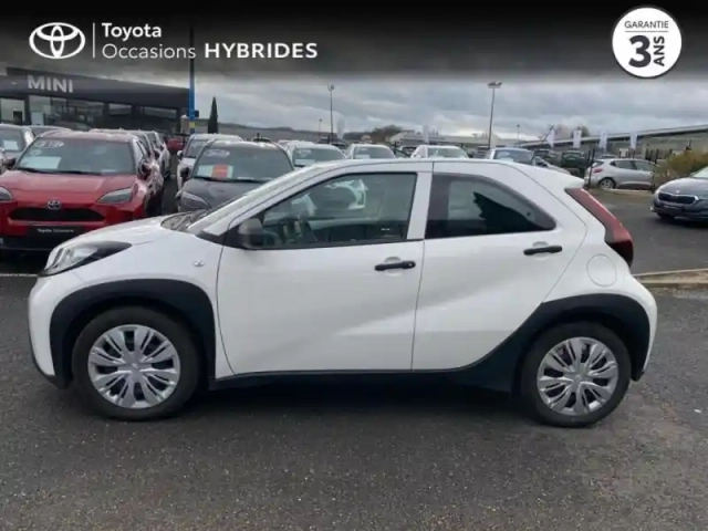 Toyota Aygo x 1.0 vvt-i 72ch active business my23 — photo 3