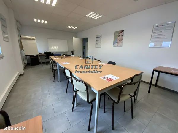 Bureaux 105 m² Lure