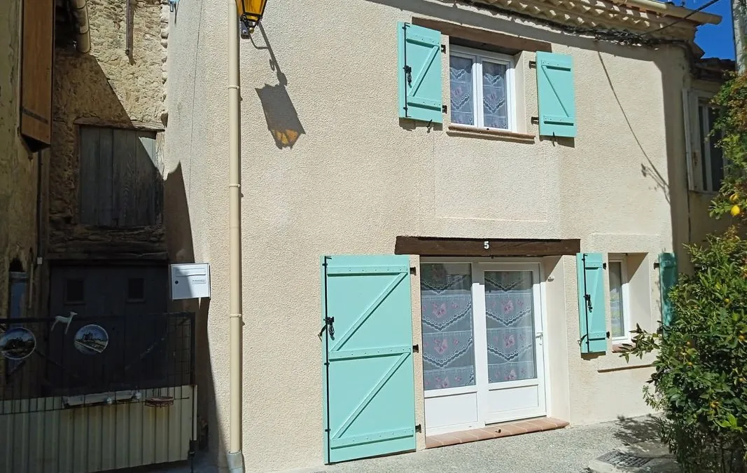 Photo 1