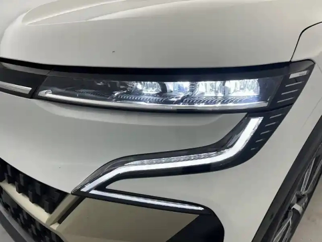 Renault Megane e-tech 220 ch autonomie confort gsr2 — photo 53