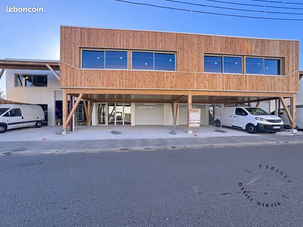 Bureaux 185 m² Bègles