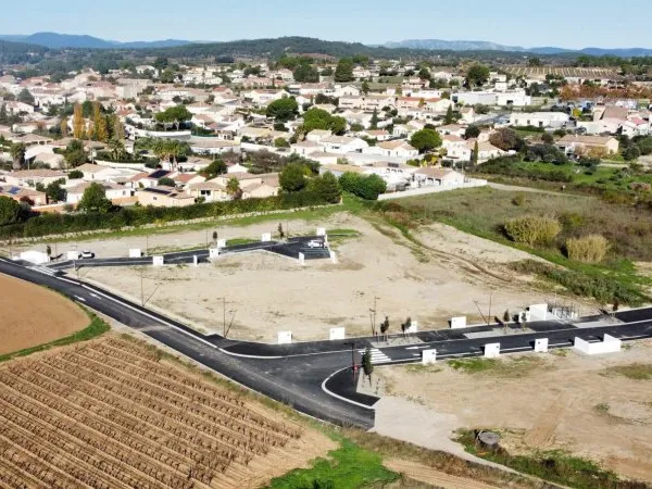 Terrain en lotissement 240 m²