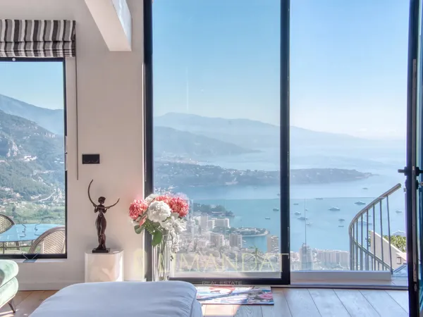 LA TURBIE - VILLA D'EXCEPTION AVEC VUE PANORAMIQUE SUR MONACO ET LA MEDITERRANEE