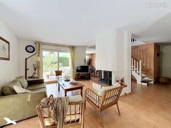 Villa 6 pièces 155 m²