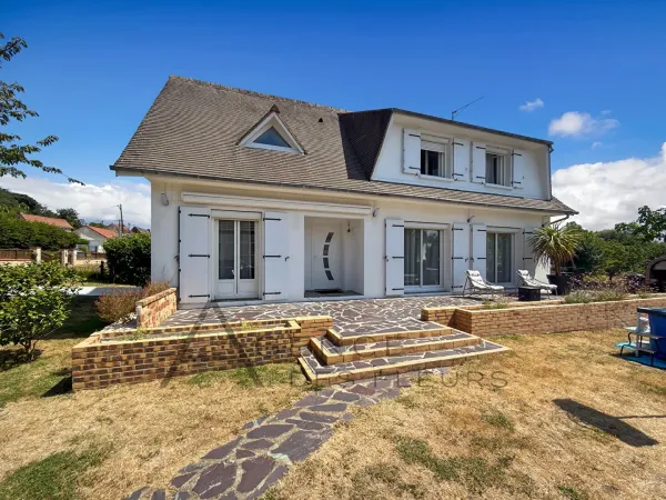 Maison 7 pièces 207 m²