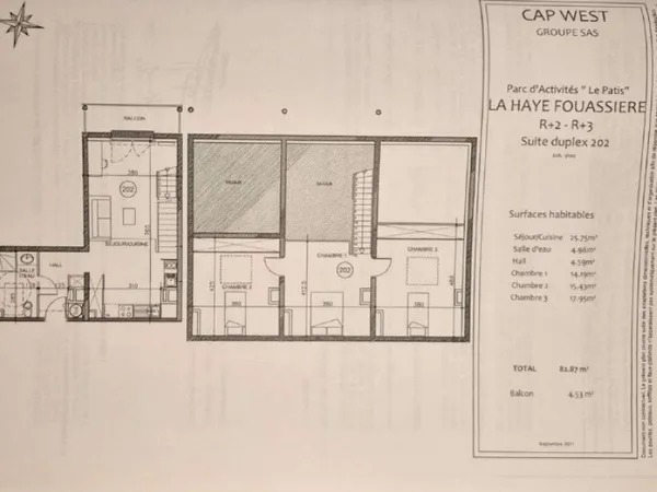 Appartement en résidence d'affaires 4 pièces 82 m²