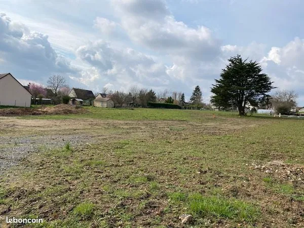 Terrain à bâtir viabilisé à Cinq-Mars-la-Pile - 637 m² - Libre choix constructeur