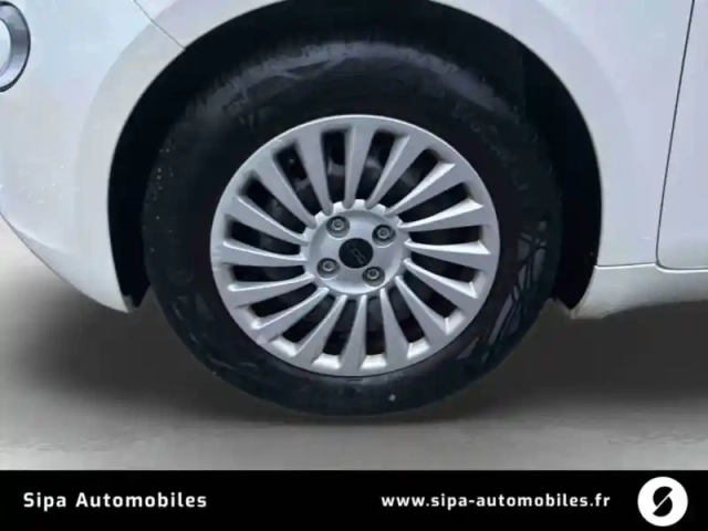 Fiat 500 e 95 ch — photo 9