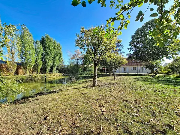 Maison 8 pièces 178 m²