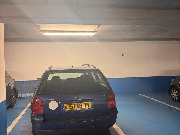 Place de parking à louer