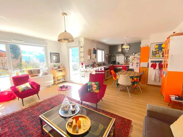 TANINGES : APPARTEMENT T4 AVEC GARAGE