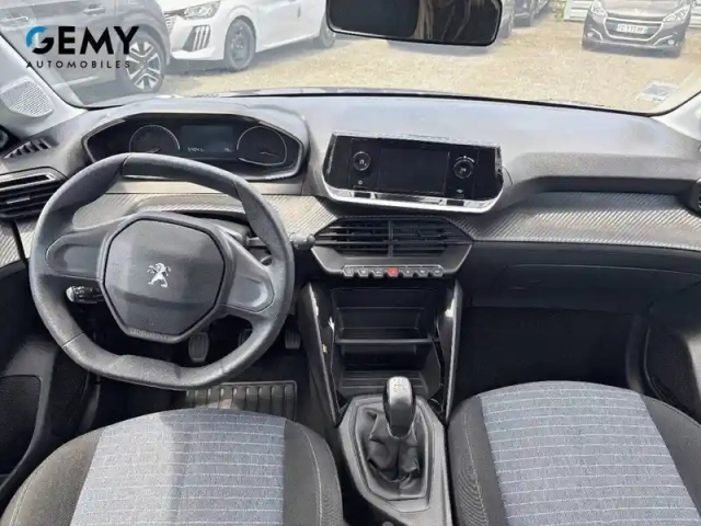 Peugeot 208 puretech 75 s&amp;s bvm5 — photo 8