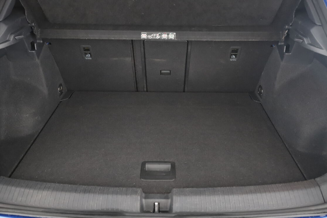 Volkswagen T-Roc 1.5 TSI EVO R-Line DSG7 — photo 16