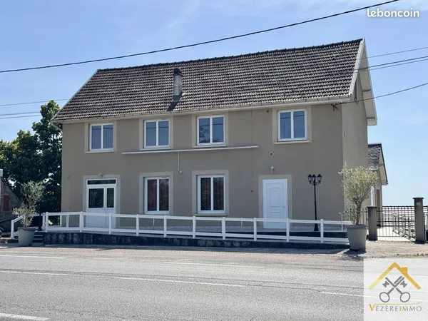 Maison 5 pièces 230 m²
