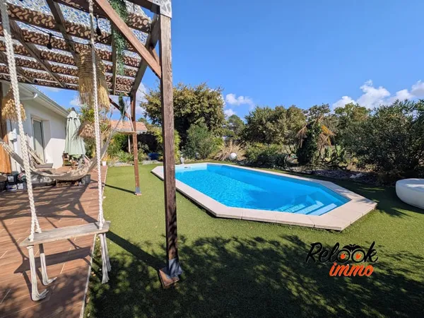 Maison 116 m2 avec piscine et terrain d'environ 1 000 m2 C
