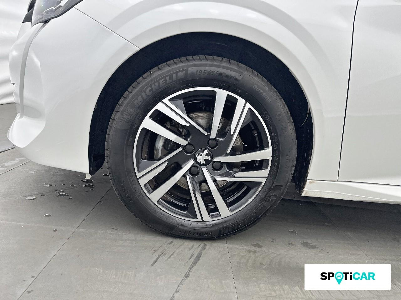 Peugeot 208 1.2 puretech 100ch s&s roadtrip — photo 11