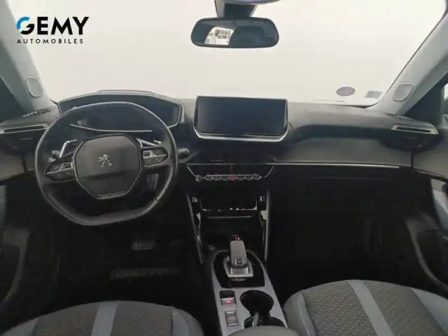 Peugeot 2008 puretech 130 s&amp;s eat8 — photo 8